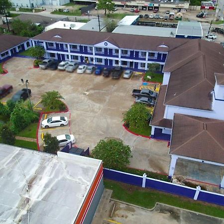Scottish Inn And Suites Houston-Jones Road エクステリア 写真