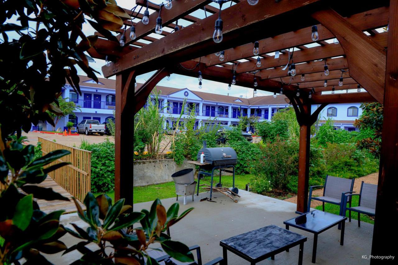 Scottish Inn And Suites Houston-Jones Road エクステリア 写真