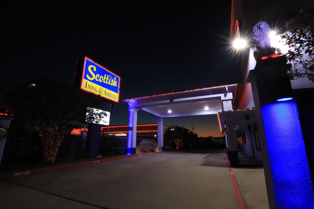 Scottish Inn And Suites Houston-Jones Road エクステリア 写真