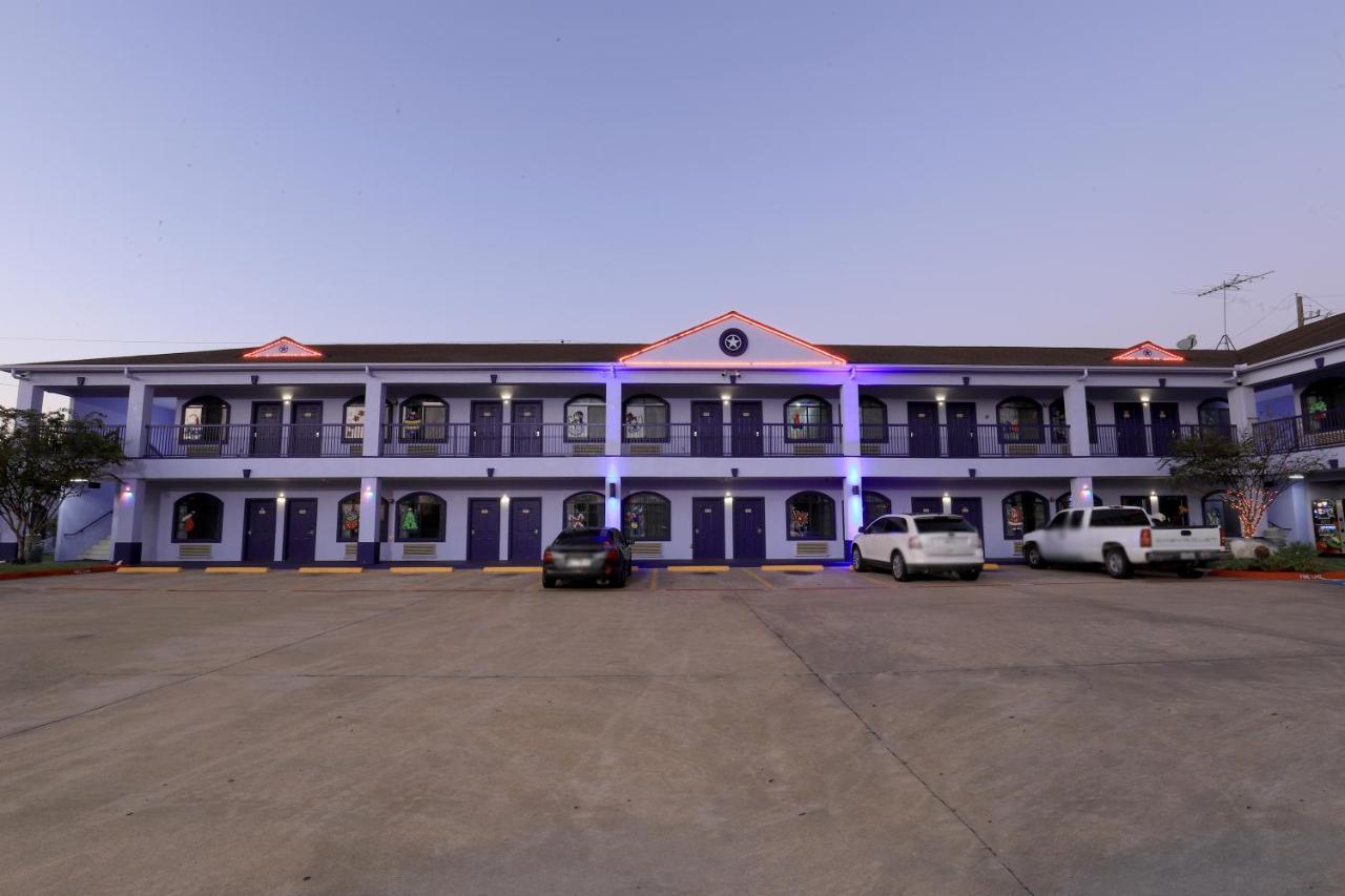 Scottish Inn And Suites Houston-Jones Road エクステリア 写真